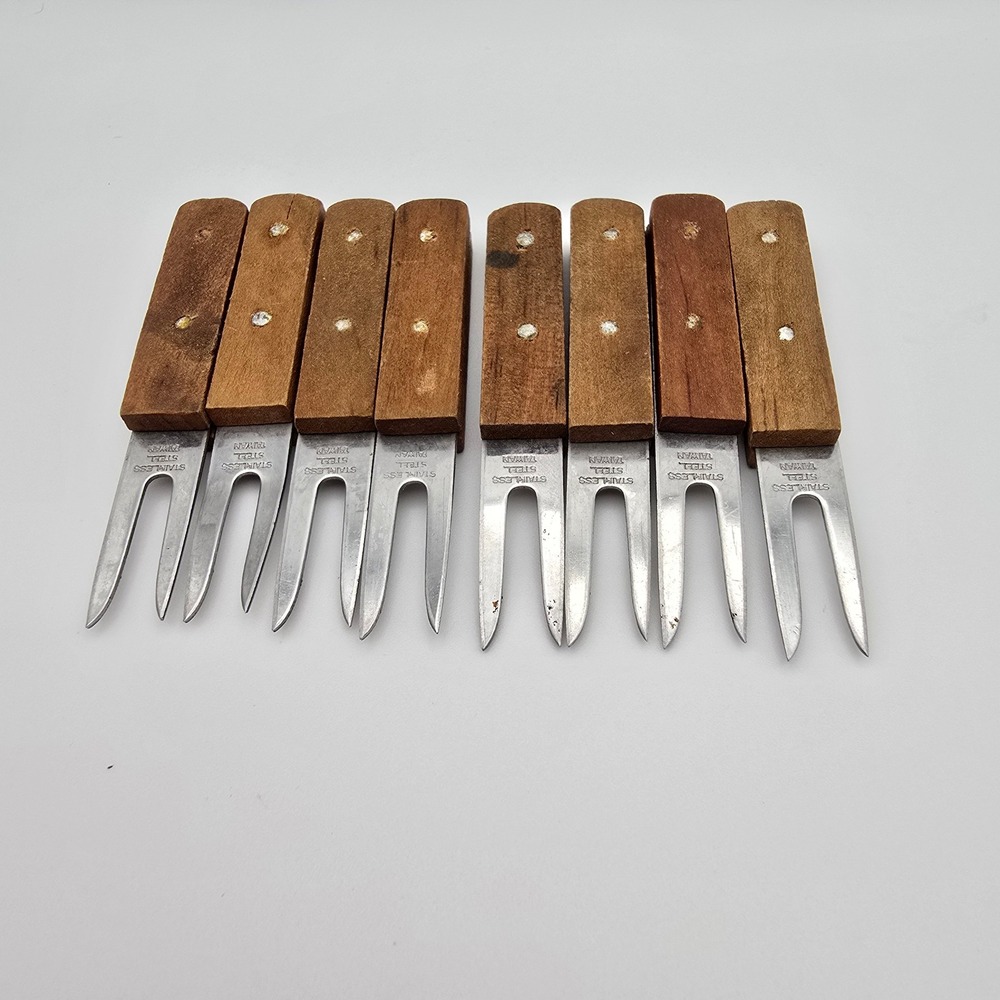 Vintage Set of 8 Wood Handle Stainless Steel Corn on the Cob Holders Taiwan - Picture 1 of 3